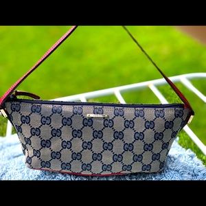 Gucci vintage small shoulder bag